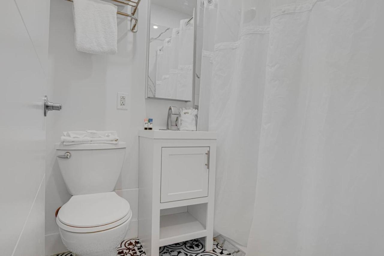 Apartment South Chic Retreat Sleeps 4 Miami Beach